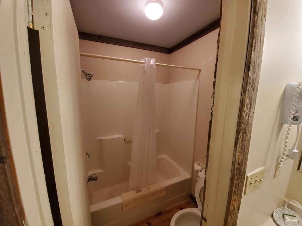 Jamesport Inn Екстер'єр фото
