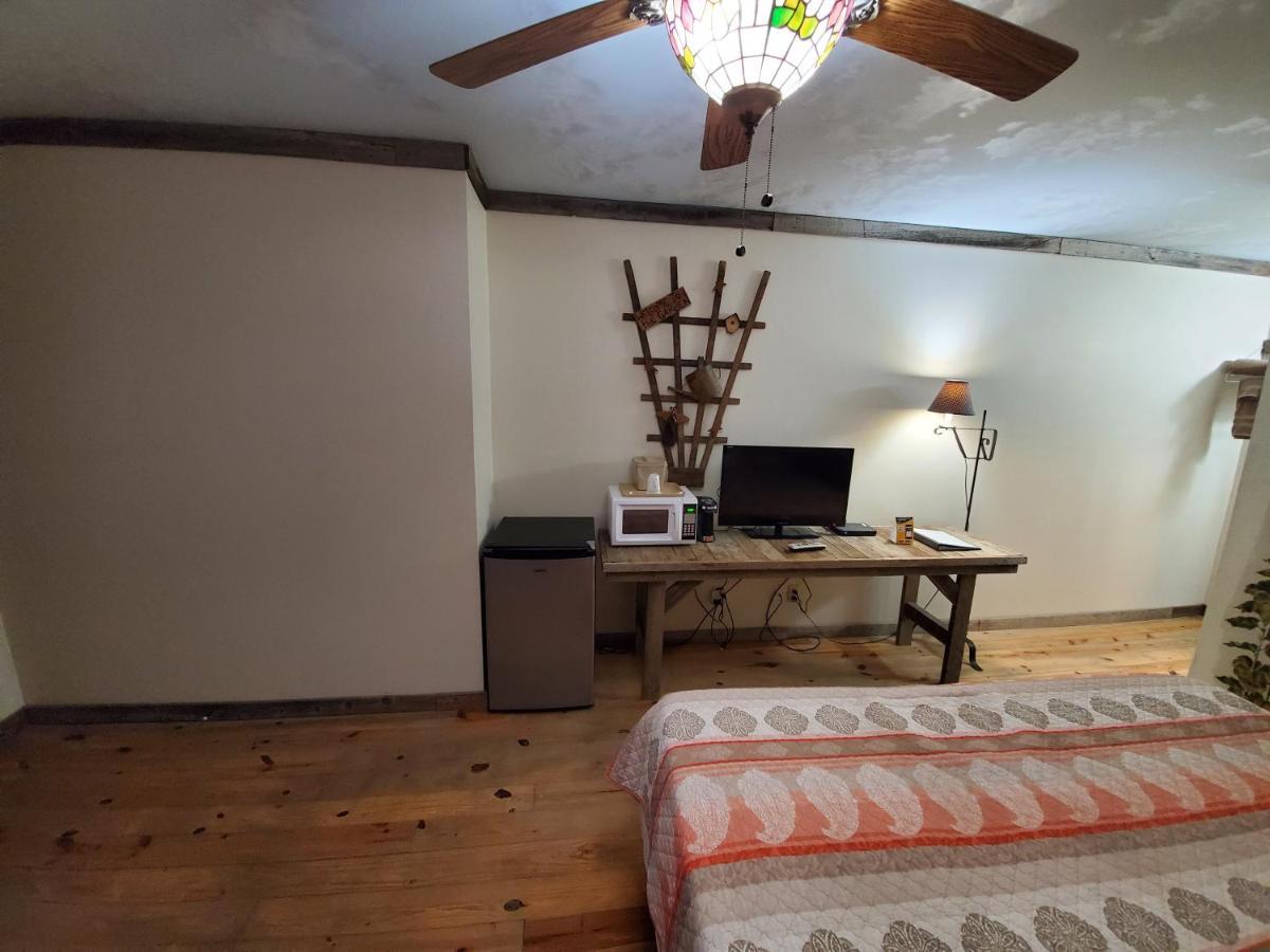 Jamesport Inn Екстер'єр фото